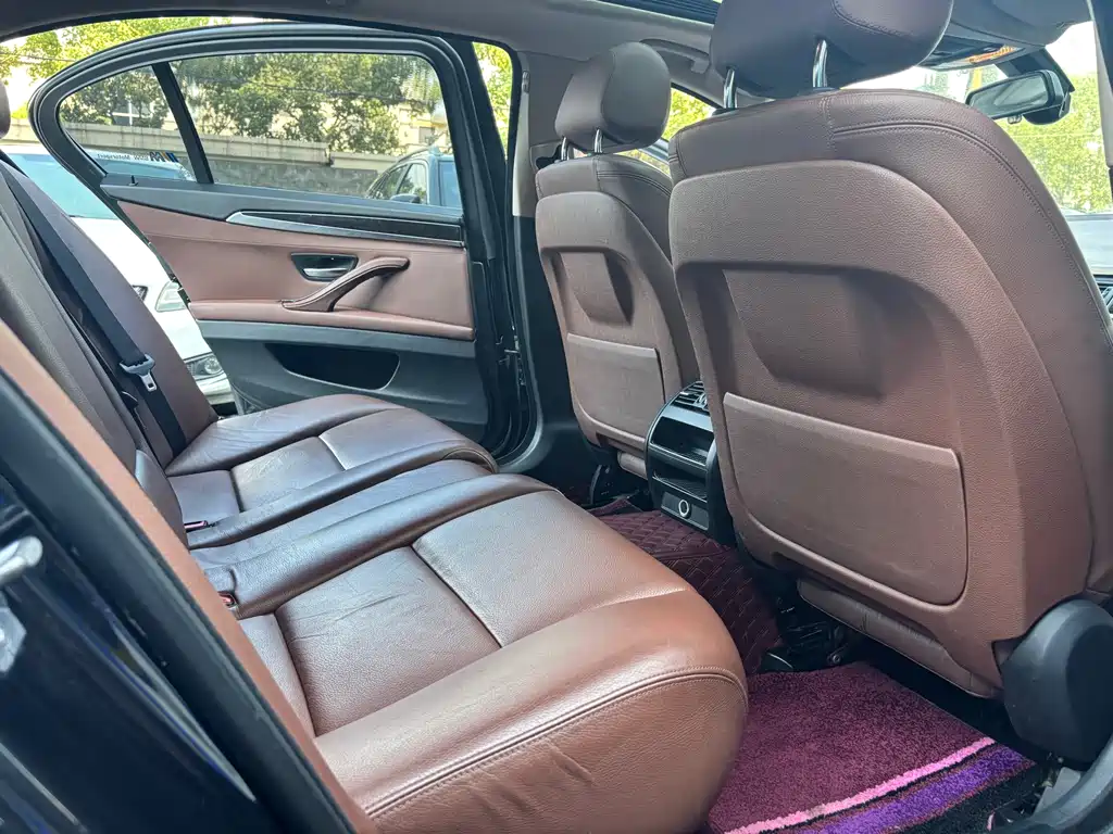 BMW 5 Series 2014 525Li Leading Model купить на сайте DeffCars