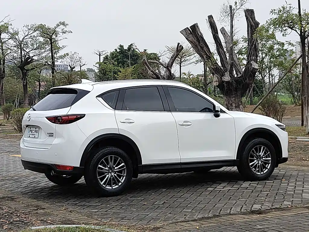 Mazda CX-5 2017 2.0L automatic two-wheel drive smart model, National V купить на сайте DeffCars
