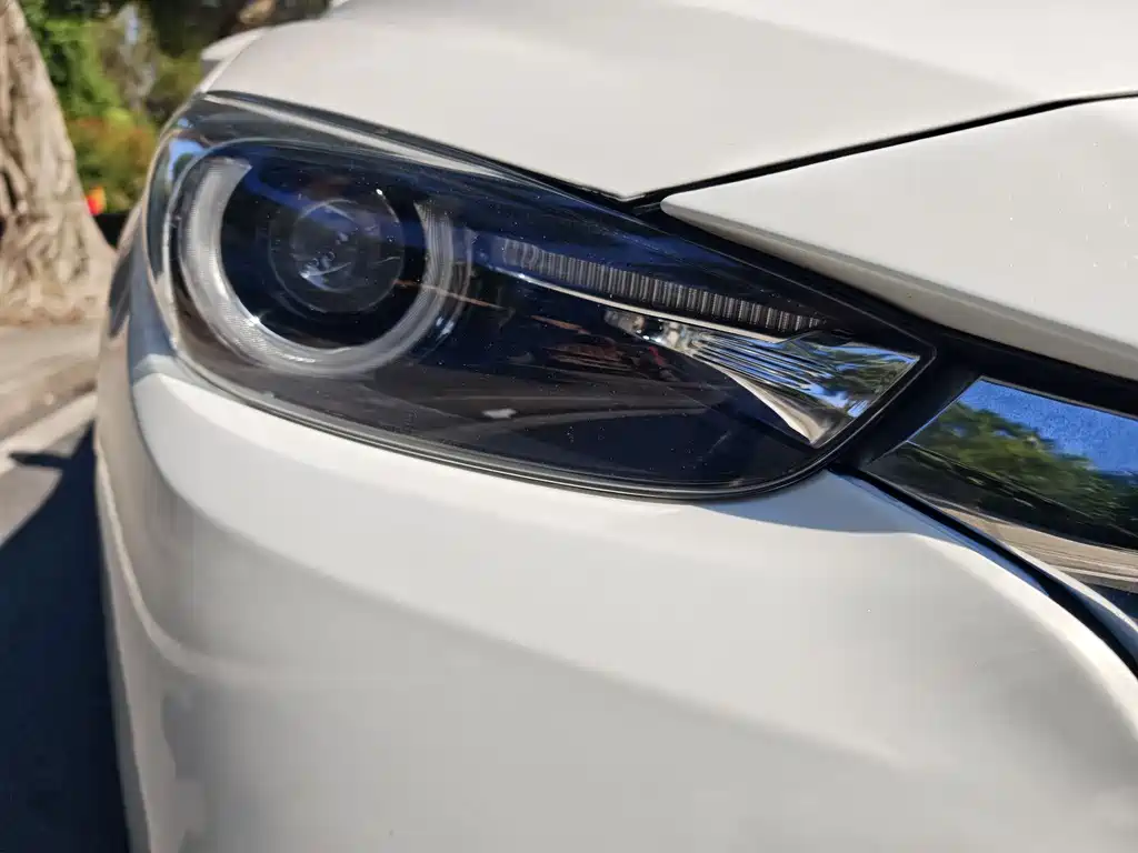 Mazda3 Angkesela 2017 Sedan 2.0L Automatic Premium National V купить на сайте DeffCars