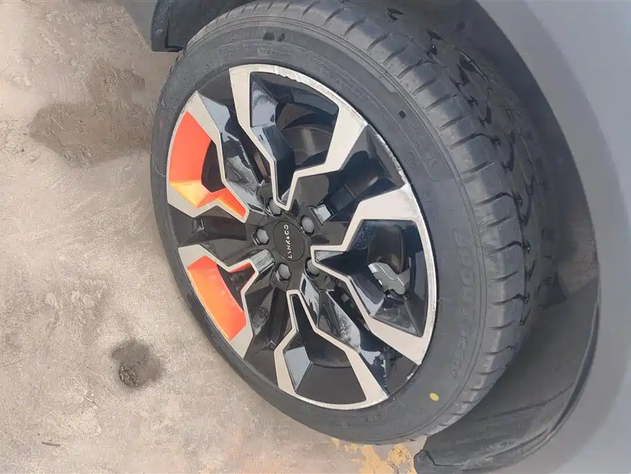 Lynk & Co 06 2020 1.5T Plus купить на сайте DeffCars