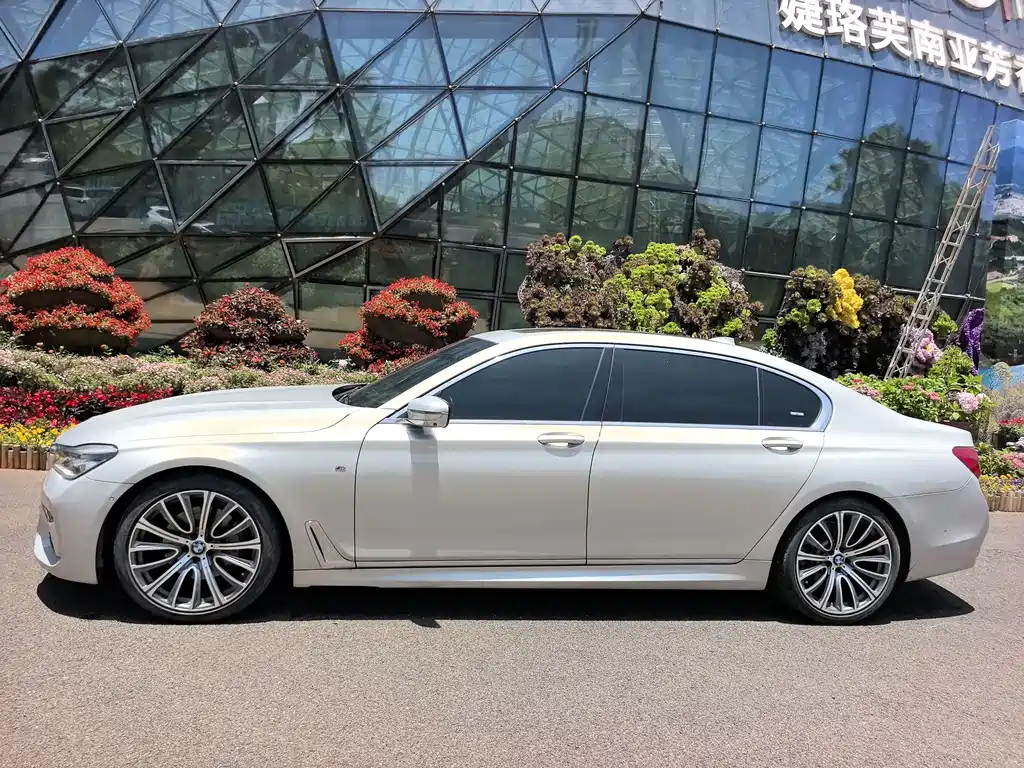 BMW 7 Series 2018 730Li Exclusive M Sports Package купить на сайте DeffCars