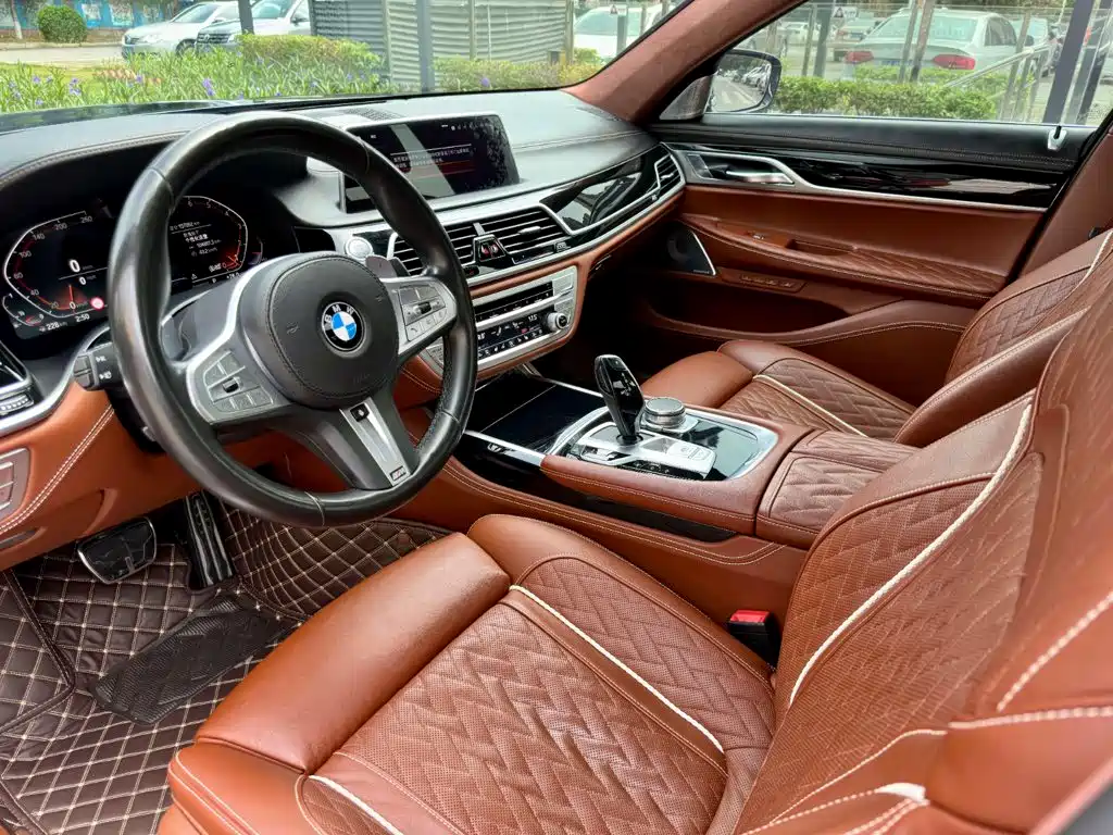 BMW 7 Series 2019 740Li xDrive Executive M Sport Kit купить на сайте DeffCars