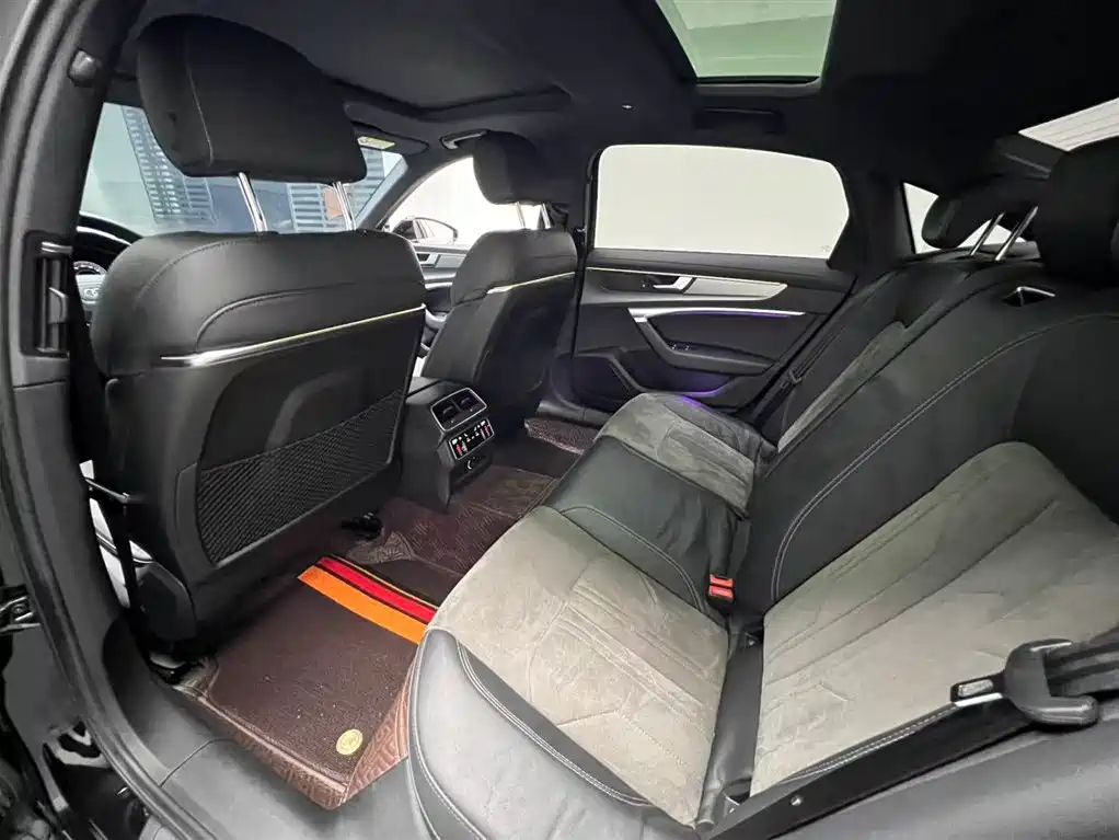 Audi A6L New Energy 2020 55 TFSI e quattro купить на сайте DeffCars
