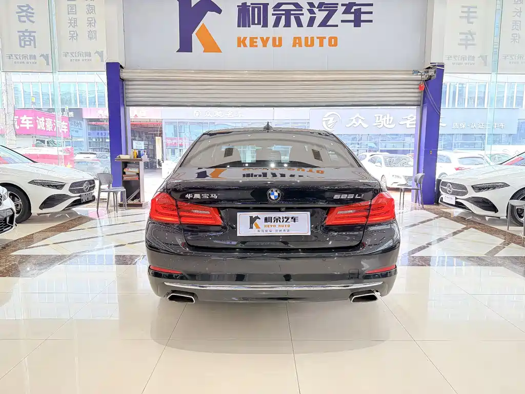 BMW 5 Series 2018 525Li Luxury Package купить на сайте DeffCars