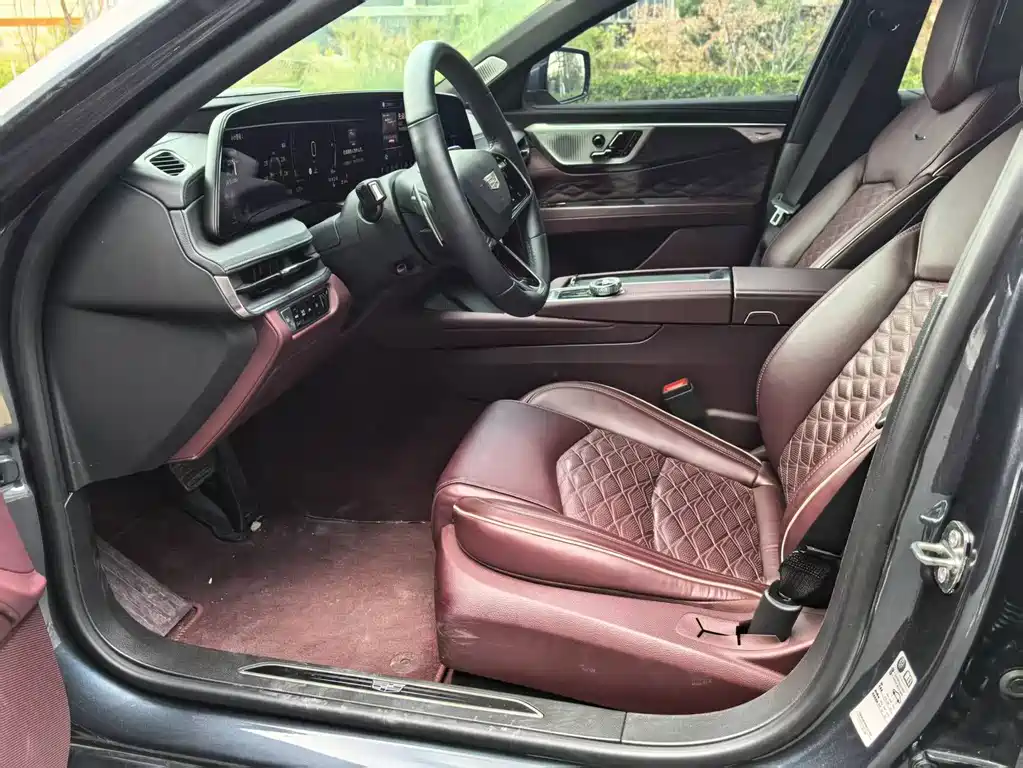 Cadillac CT6 2023 28T Platinum Type купить на сайте DeffCars