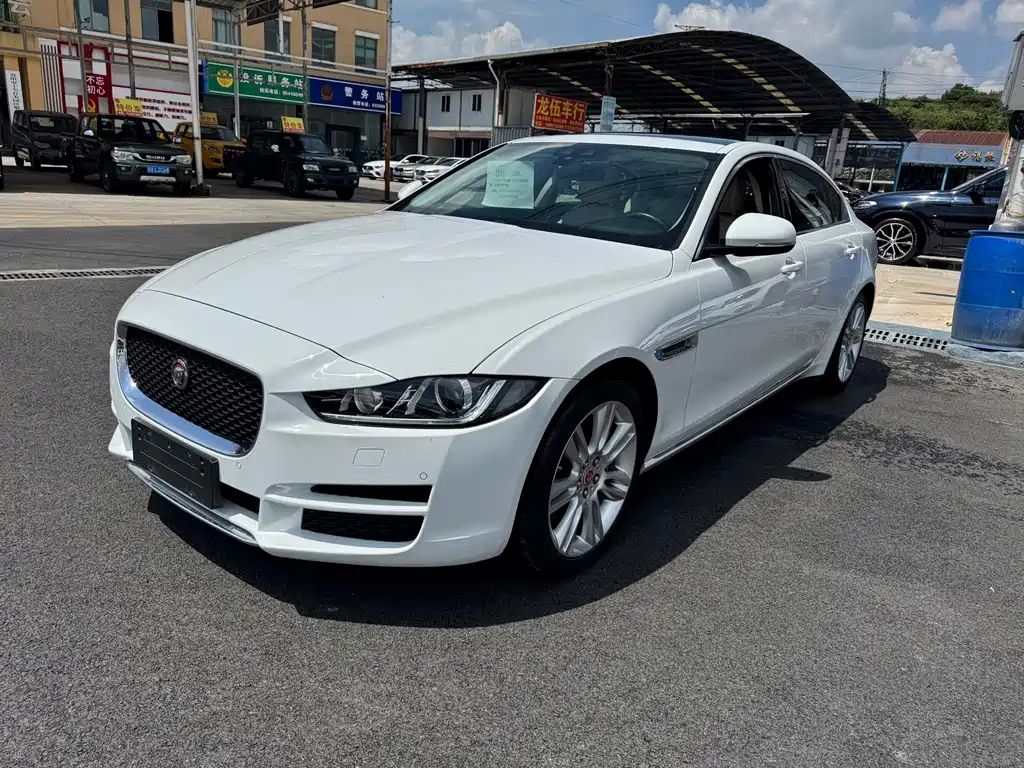 Jaguar XEL 2018 2.0T 200PS Exclusive Edition купить на сайте DeffCars