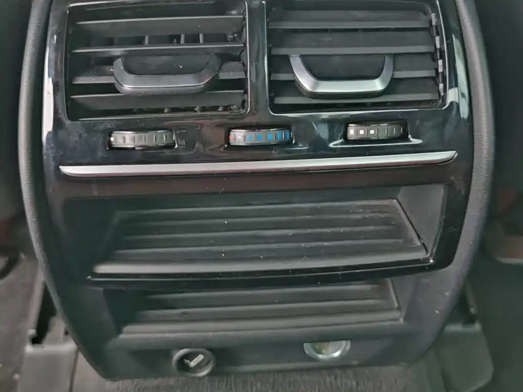 BMW 5 Series 2018 530Li Leading M Sports Package купить на сайте DeffCars
