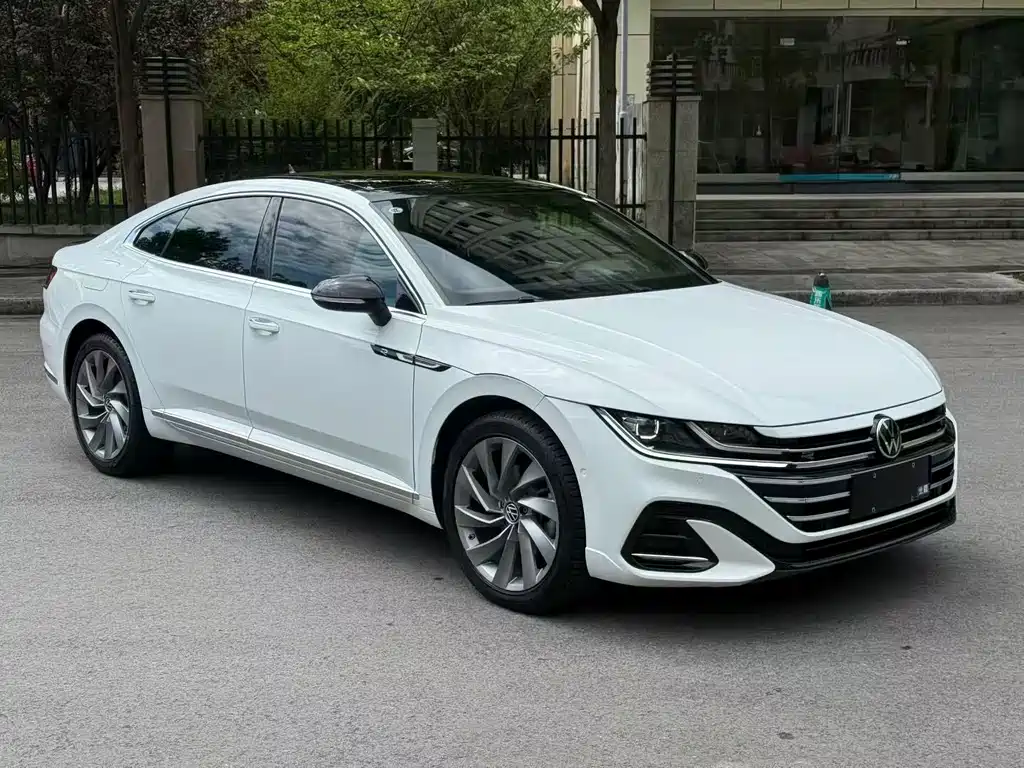 FAW-Volkswagen CC 2024 380TSI eye-catching version купить на сайте DeffCars