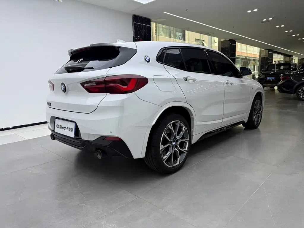 BMW X2 2021 sDrive25i leading M sports package купить на сайте DeffCars