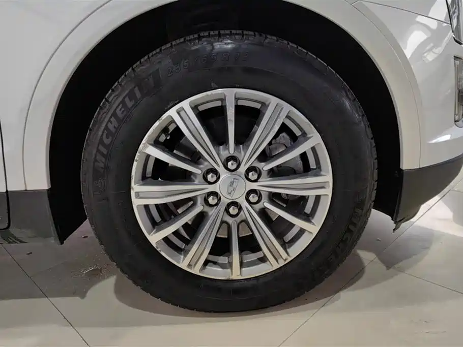 Cadillac XT5 2018 25T luxury model купить на сайте DeffCars