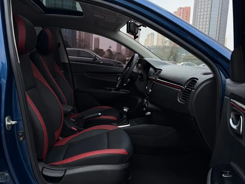 KX CROSS 2019 1.6L automatic smart sunroof version National VI купить на сайте DeffCars
