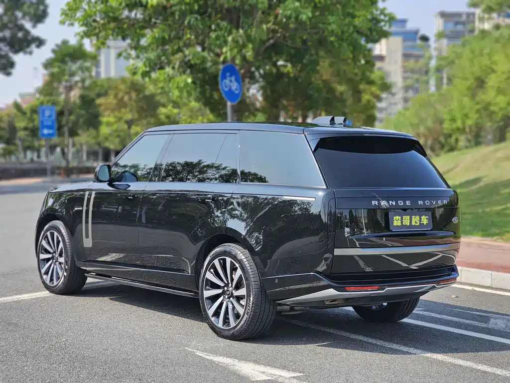 Range Rover 2023 3.0 L6 400PS Seven-seater Extended Edition купить на сайте DeffCars