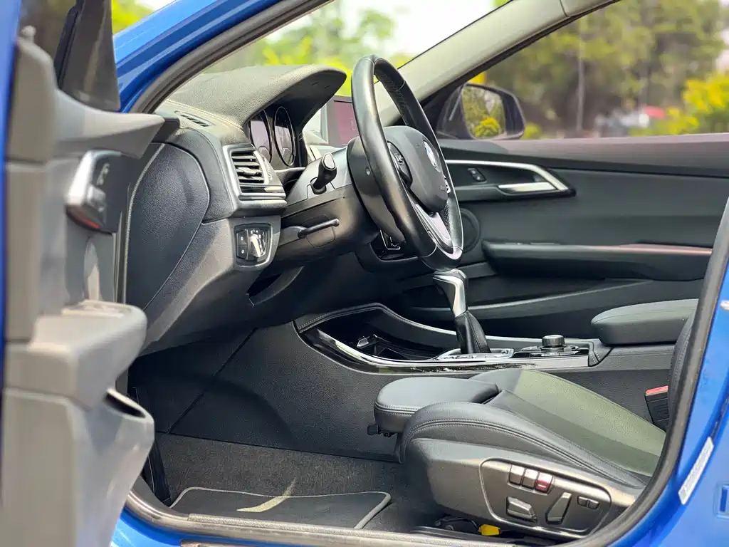 BMW 1 Series 2018 118i Sports купить на сайте DeffCars