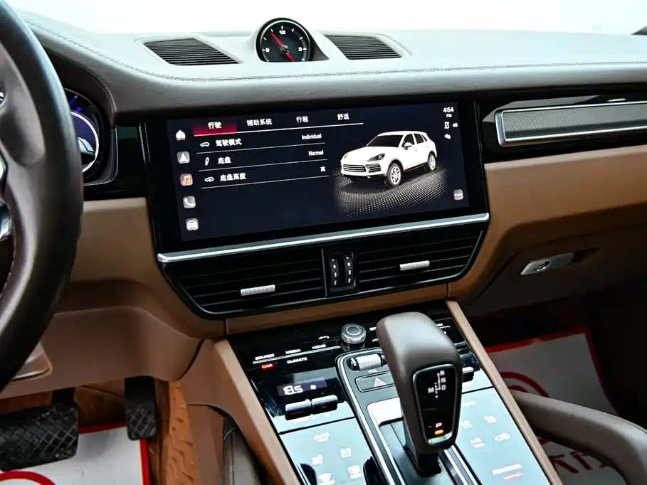 Cayenne New Energy 2023 Cayenne E-Hybrid 2.0T Platinum Edition купить на сайте DeffCars