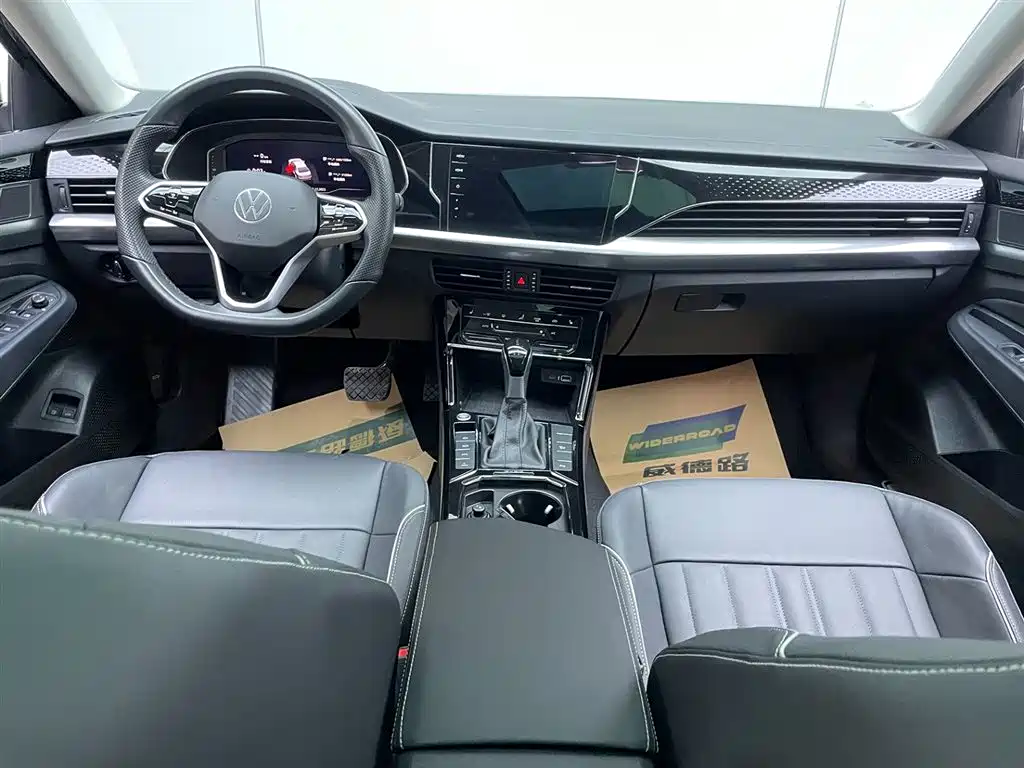 Passat New Energy 2023 430PHEV Hybrid Elite Edition купить на сайте DeffCars