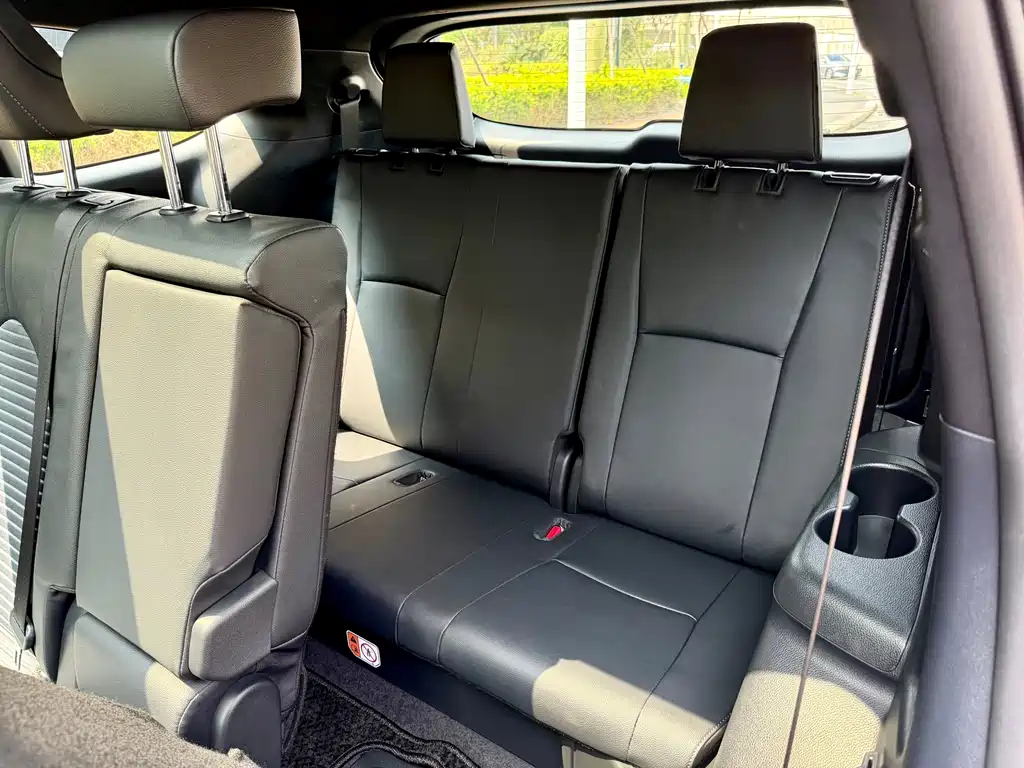 Crown Lufang 2024 2.5L HEV four-wheel drive luxury version купить на сайте DeffCars