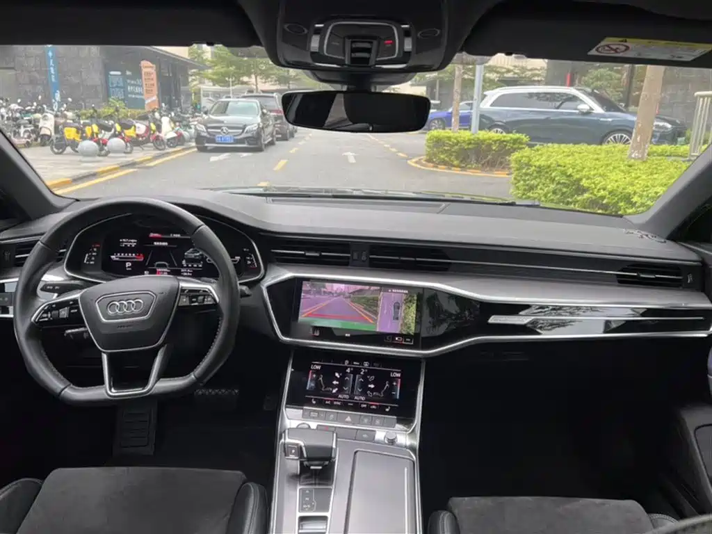 Audi A6L 2021 55 TFSI quattro exclusive dynamic model купить на сайте DeffCars