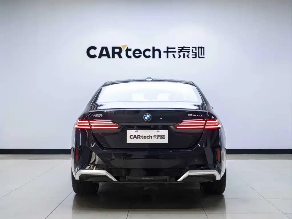 BMW 5 Series 2024 530Li Exclusive M Sports Package купить на сайте DeffCars