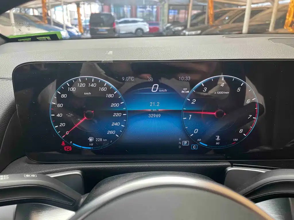 Mercedes-Benz GLB 2023 facelift GLB 200 dynamic купить на сайте DeffCars