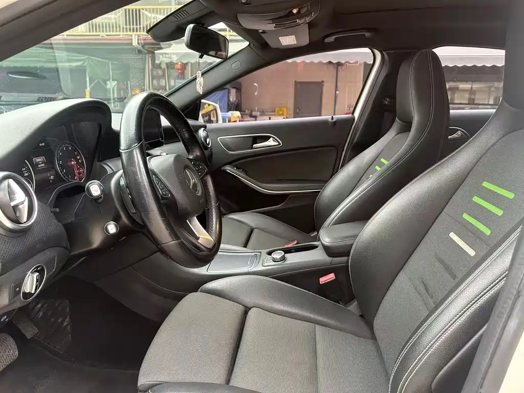 Mercedes-Benz A-Class Imported 2016 A 200 Dynamic купить на сайте DeffCars