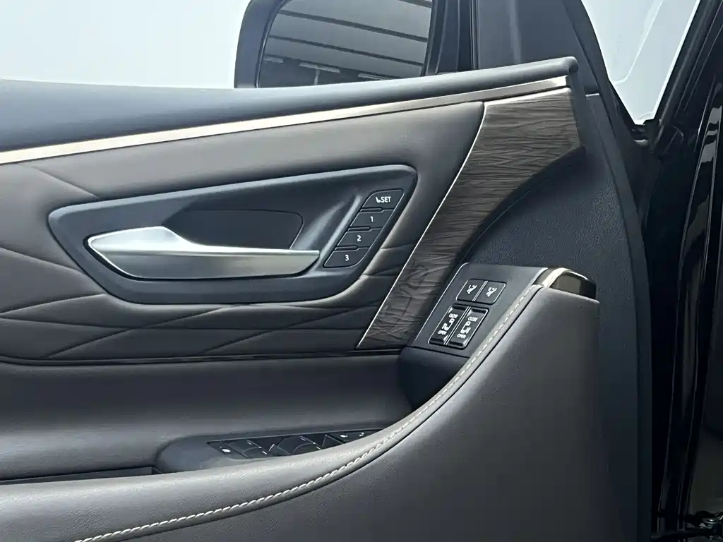 Alfa 2024 Dual Engine 2.5L Premium Edition купить на сайте DeffCars
