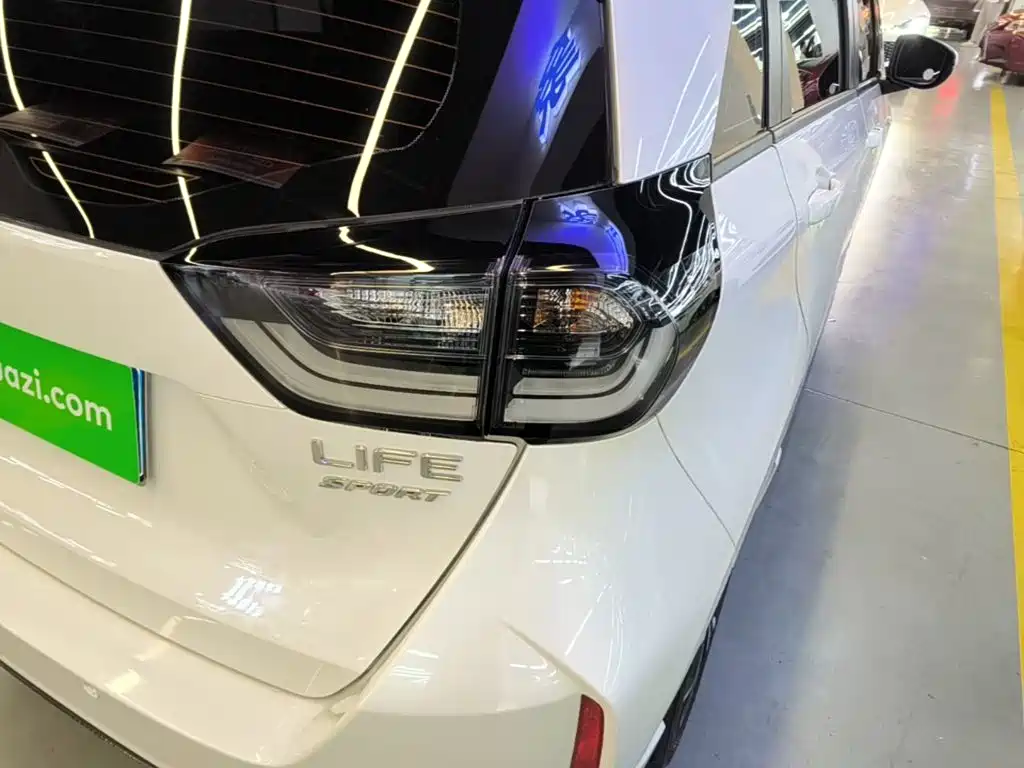 Life 2021 1.5L CVT SPO-SS Smart Edition купить на сайте DeffCars
