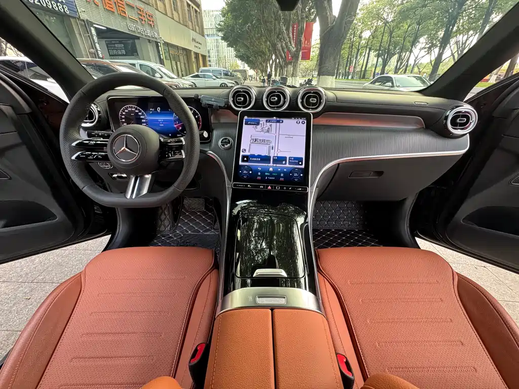 Mercedes-Benz GLC 2024 GLC 260 L 4MATIC luxury model 5 seats купить на сайте DeffCars