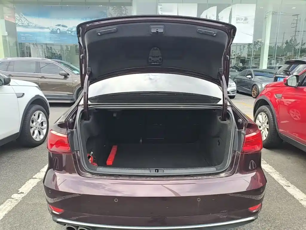 Audi A3 2019 Limousine 35 TFSI Fashion Type National VI купить на сайте DeffCars