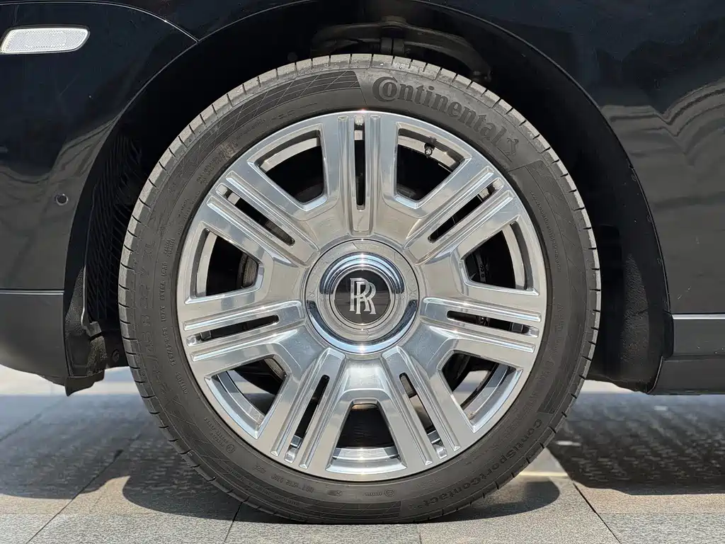 Cullinan 2018 four-seat version купить на сайте DeffCars