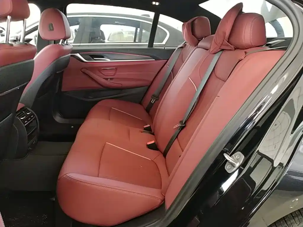 BMW 5 Series 2022 facelift 530Li leading M sports package купить на сайте DeffCars