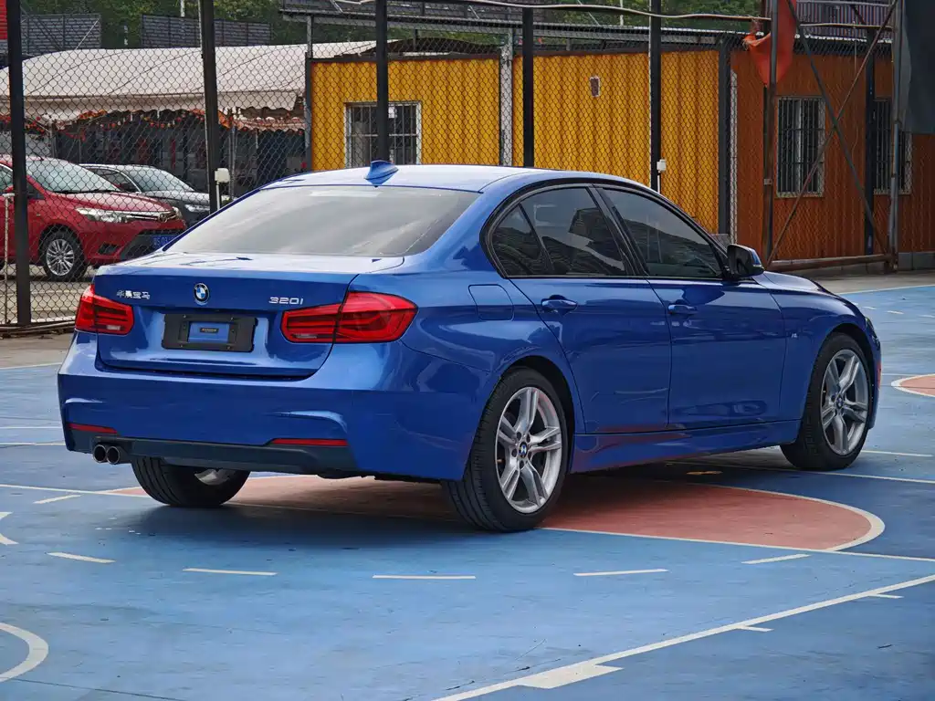 BMW 3 Series 2017 320i M Sports купить на сайте DeffCars