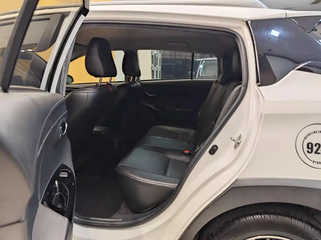 YARiS L Zhixuan 2020 Zhixuan X 1.5L CVT Deluxe Edition купить на сайте DeffCars