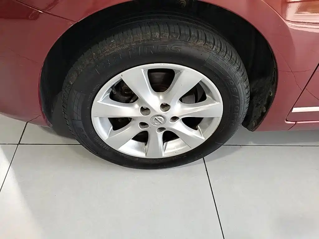 Tiida 2014 1.6L CVT comfort model купить на сайте DeffCars