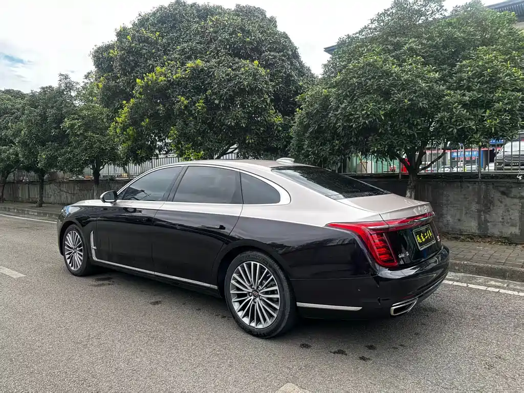 Hongqi H9 2023 2.0T Zhilianqi Chang Edition купить на сайте DeffCars