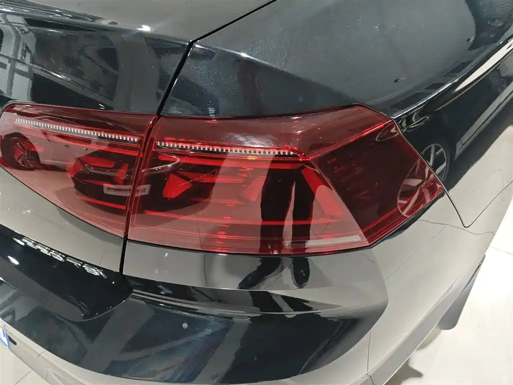Magotan 2023 2 million commemorative edition 280TSI DSG comfort model купить на сайте DeffCars