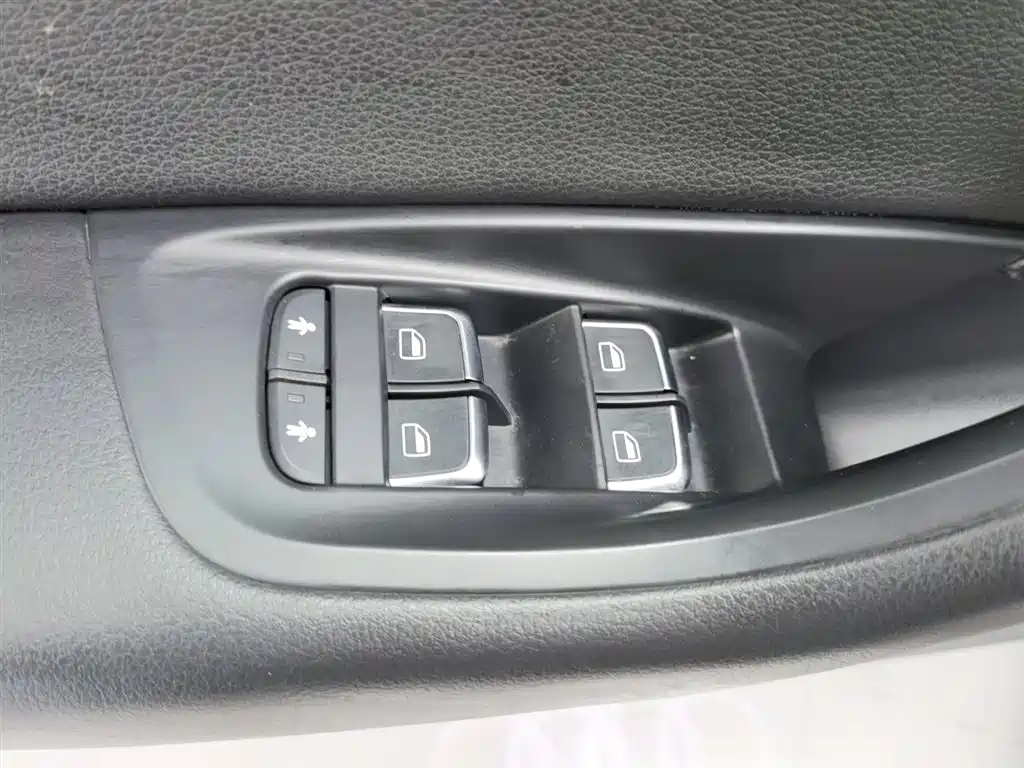 Audi A6L 2018 30th Anniversary Model TFSI Enterprising купить на сайте DeffCars