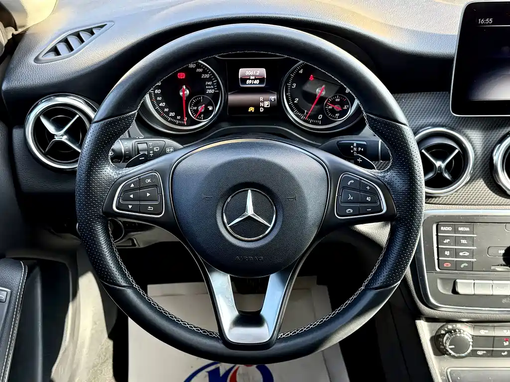 Mercedes-Benz GLA 2018 GLA 200 Dynamic купить на сайте DeffCars