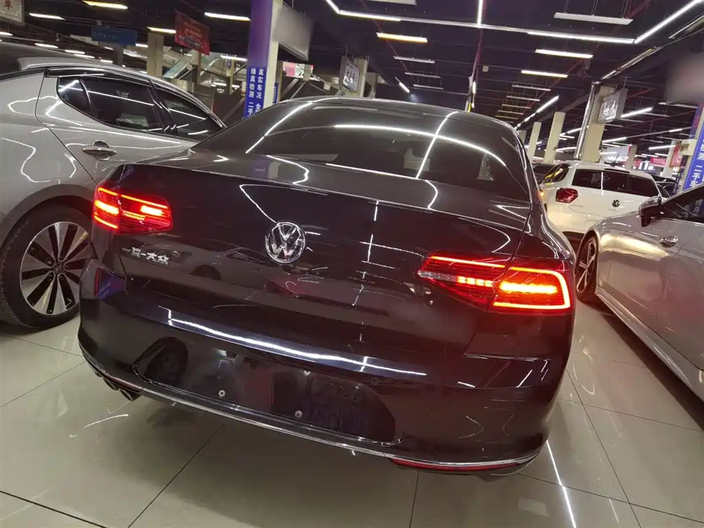 Magotan 2018 330TSI DSG leading model купить на сайте DeffCars