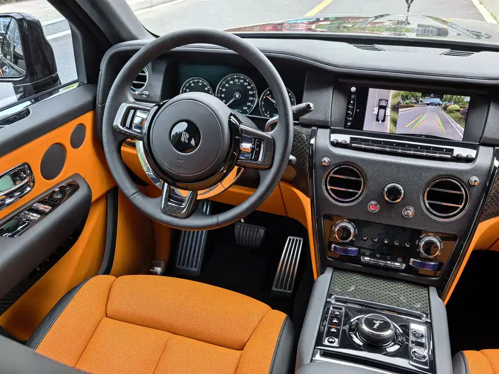 Cullinan 2020 Black Badge купить на сайте DeffCars