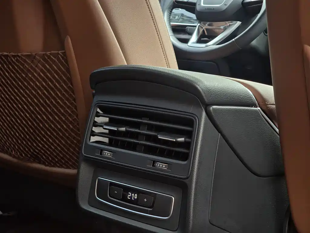 Audi Q8 2019 55 TFSI luxury and dynamic model купить на сайте DeffCars