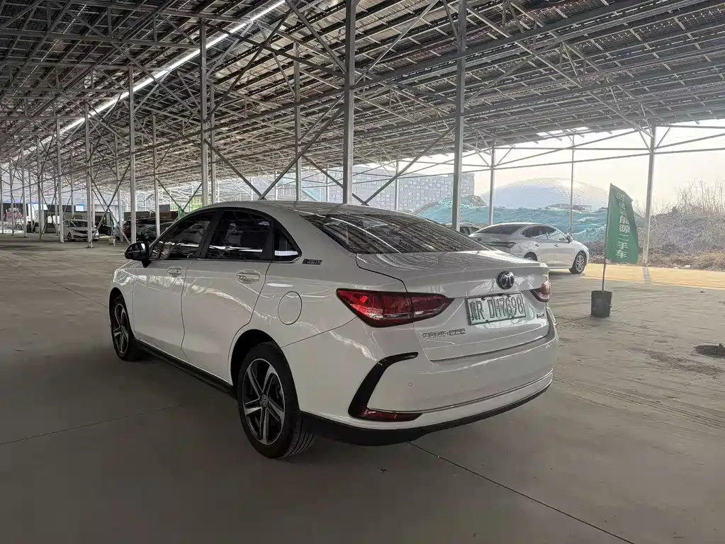 Beijing EU5 2018 R550 Smart Edition купить на сайте DeffCars