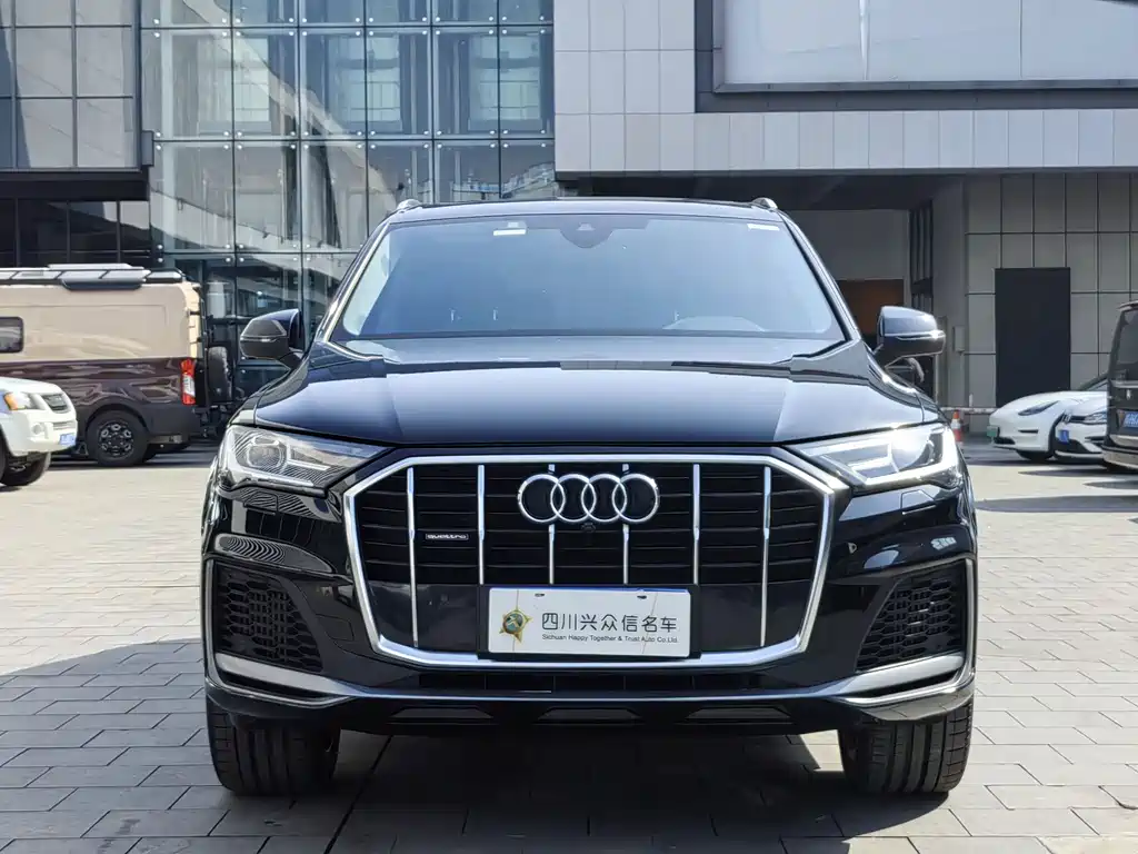 Audi Q7 2022 55 TFSI quattro S line sports купить на сайте DeffCars