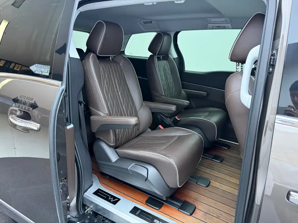 Buick GL8 2022 Land Business Class 652T Luxury Edition купить на сайте DeffCars