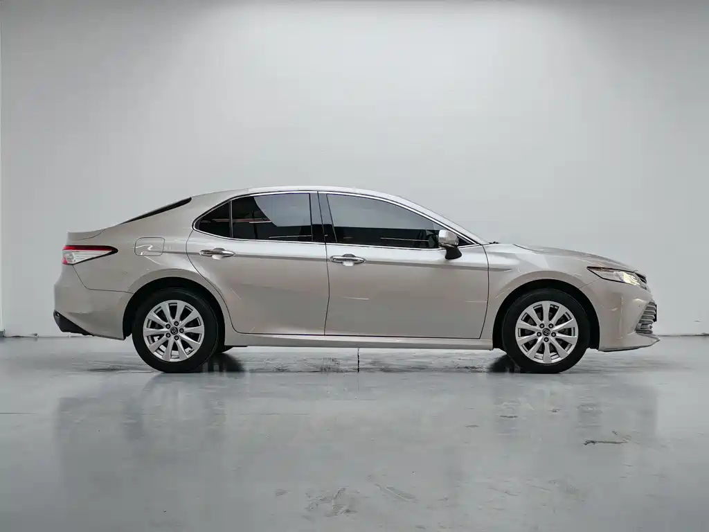 Camry 2019 2.0G Deluxe Edition National VI купить на сайте DeffCars