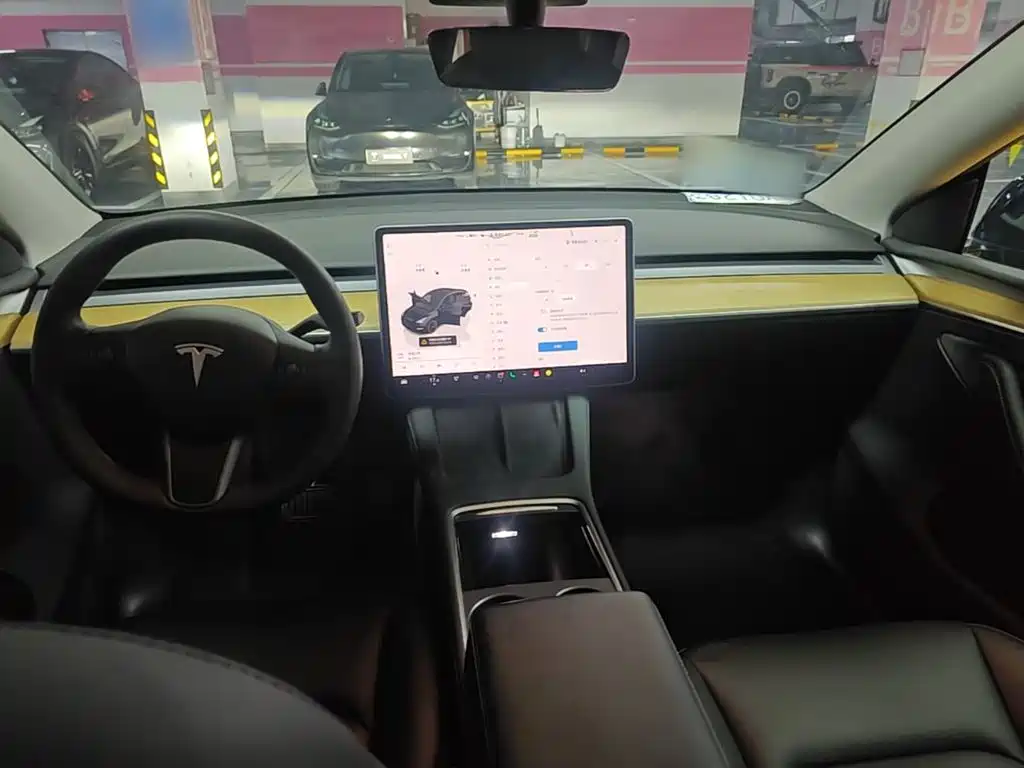 Model Y 2022 facelift rear-wheel drive version купить на сайте DeffCars