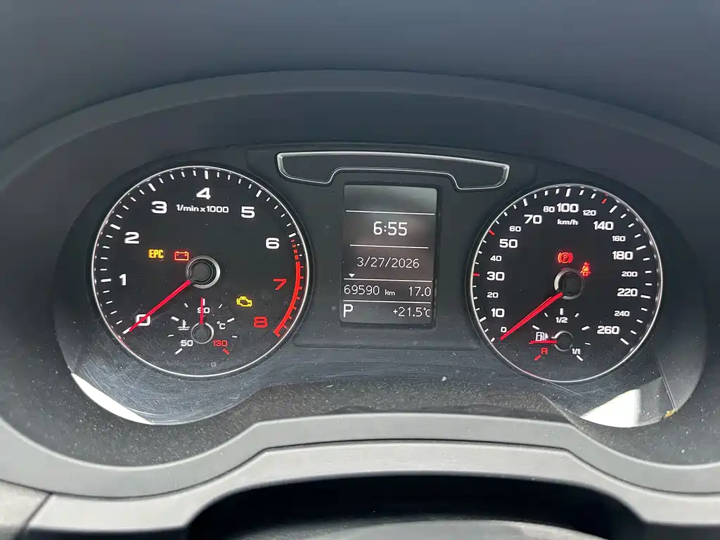 Audi Q3 2018 30th Anniversary Model 30 TFSI Fashion Model купить на сайте DeffCars