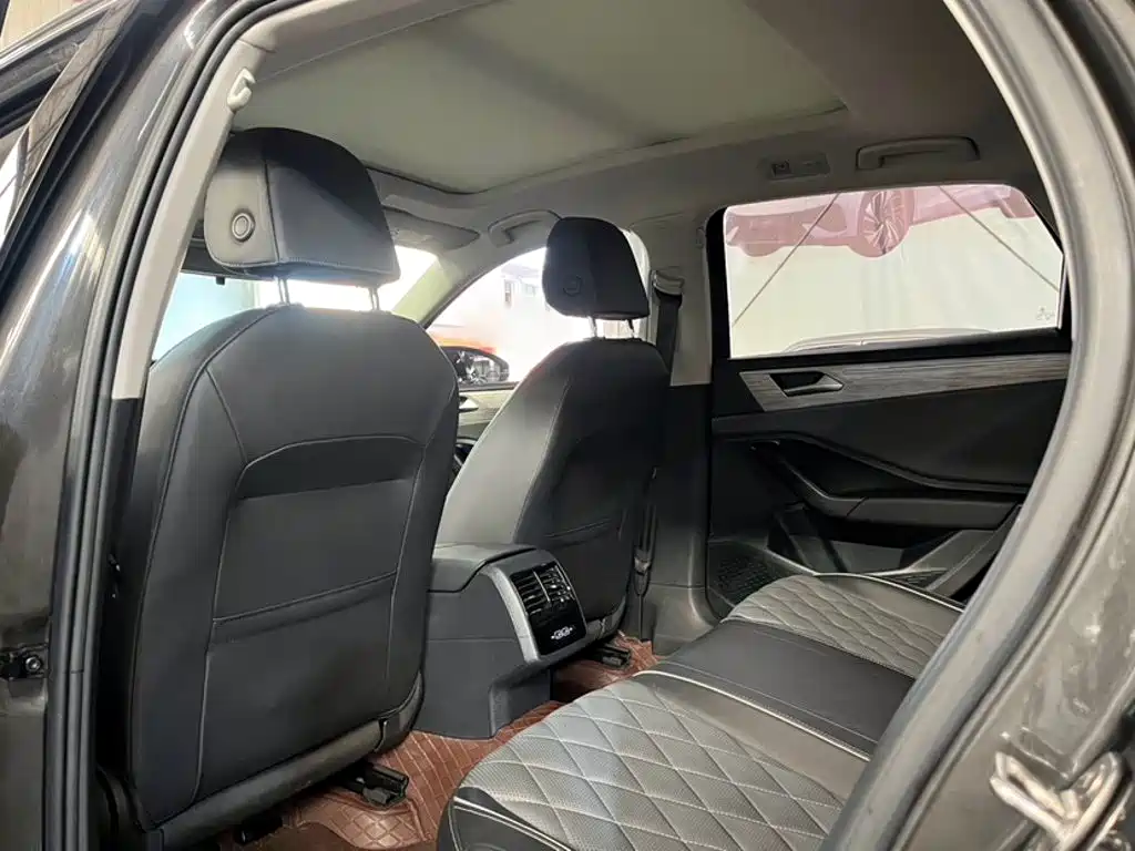 Sagitar 2023 300TSI DSG Beyond Edition купить на сайте DeffCars