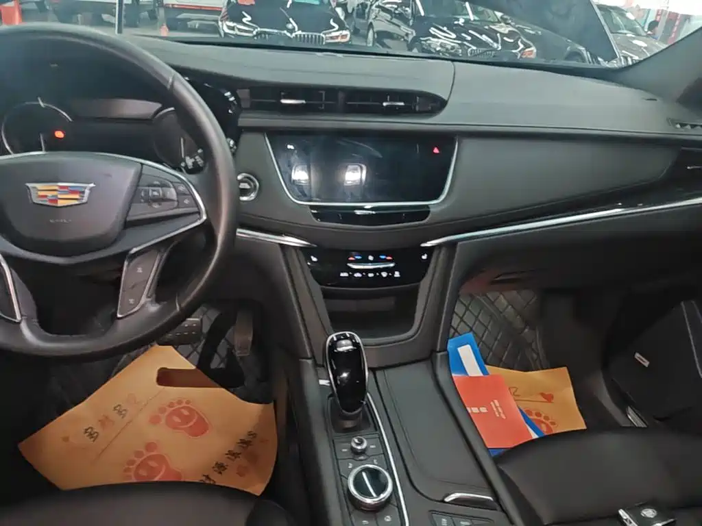 Cadillac XT5 2021 28T luxury model купить на сайте DeffCars