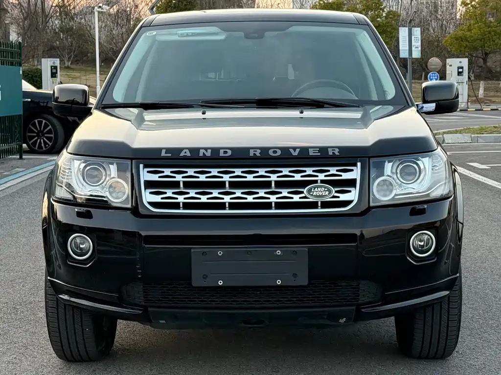 Freelander 2 2013 2.0T Si4 SE gasoline version купить на сайте DeffCars