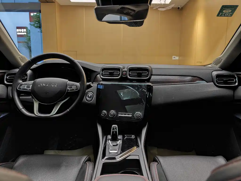 Lynk & Co 02 2019 High-Energy Version 2.0T Automatic Two-wheel Drive Pro Version National VI купить на сайте DeffCars